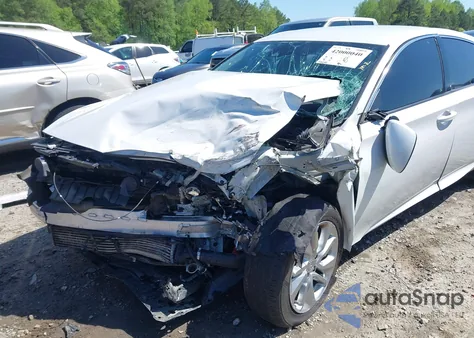 2020 Honda Accord Lx z USA, uszkodzony, nr VIN 1HGCV1F18LA009887